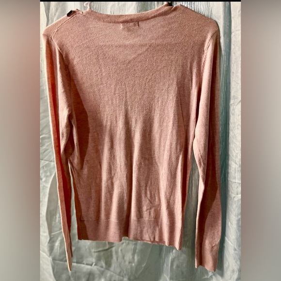 2 Women’s tops - Picture 10 of 10